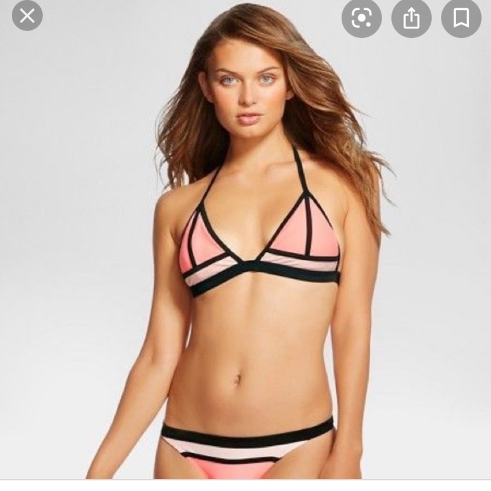 Pink colorblock triangle bikini